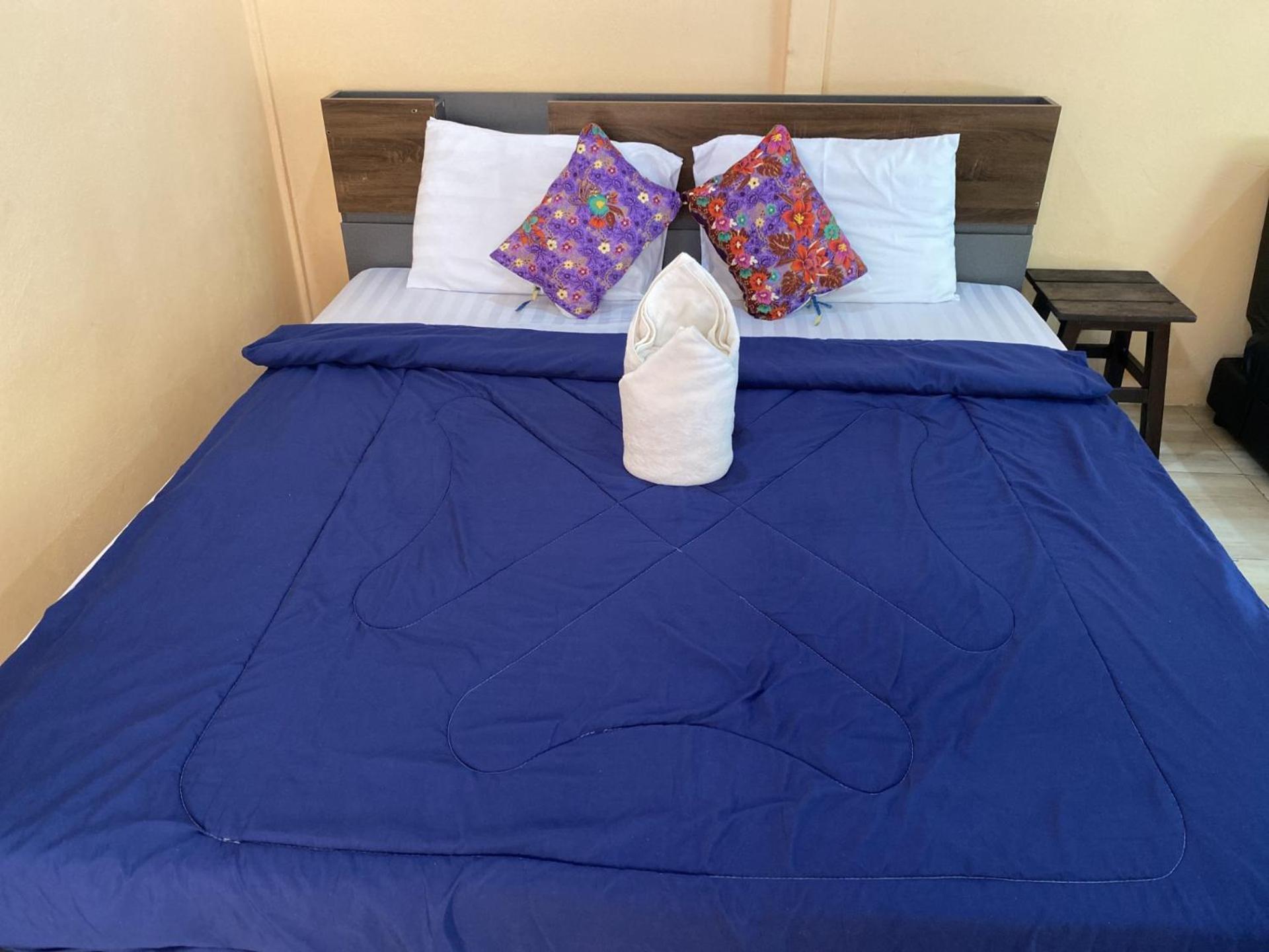 Lucky Resort Koh Phayam Bagian luar foto